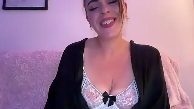 MuckyMILF webcam