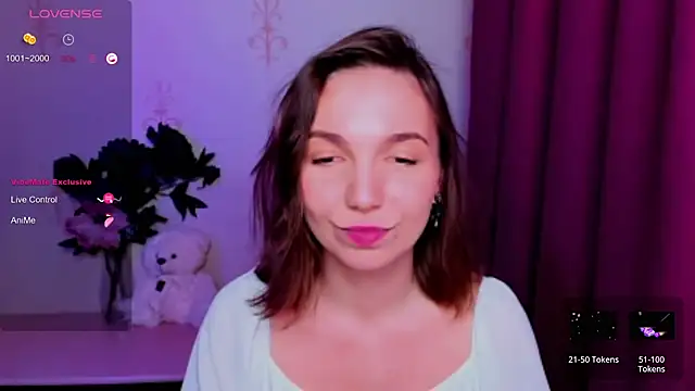 KindHazelHere_ webcam
