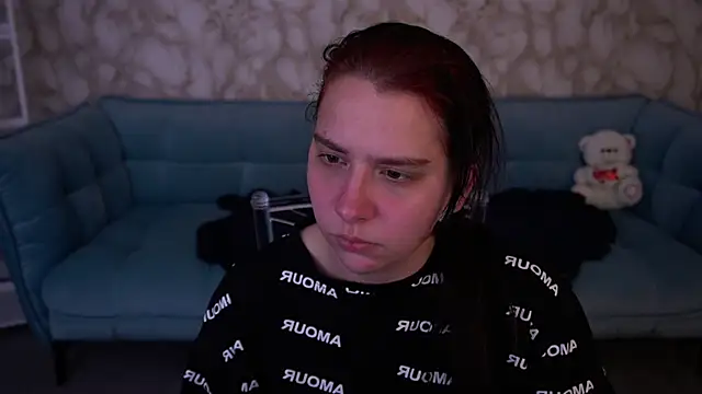 LiviaShy webcam