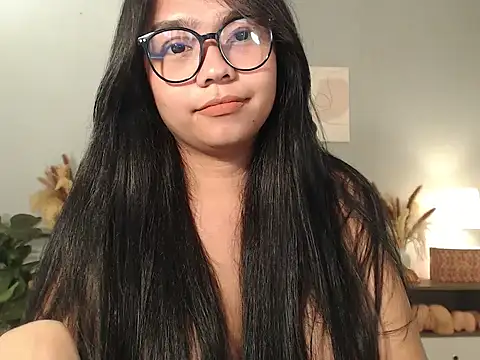 HotAsianGabby69 webcam