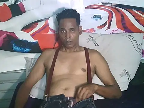 IndianHunk01 webcam