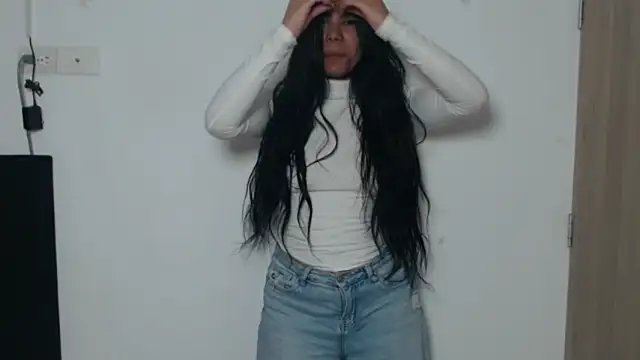 AlejandraScott webcam