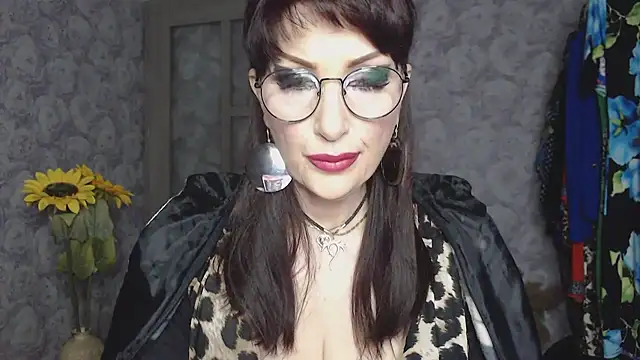 Aziza1 webcam