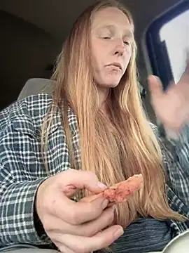 GoldenFlameGoddess webcam