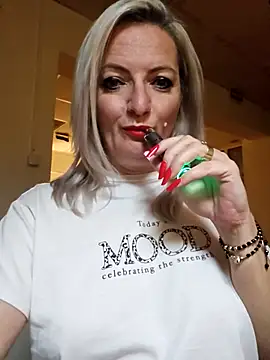LadyTouch webcam