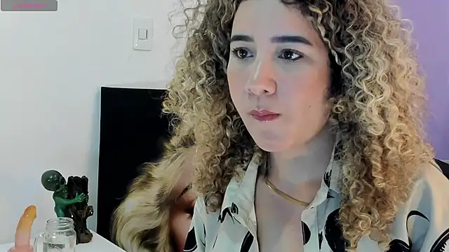 Charlotte11-11 webcam