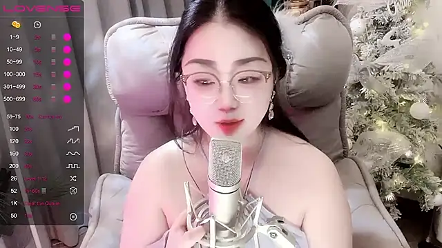 Monica-666888- webcam
