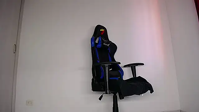 MAXJONES_2 webcam