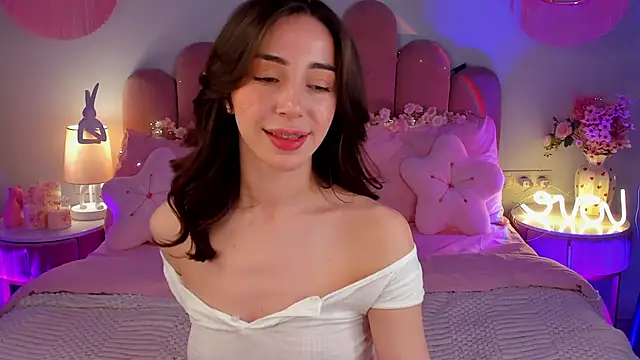ElsaYoung webcam