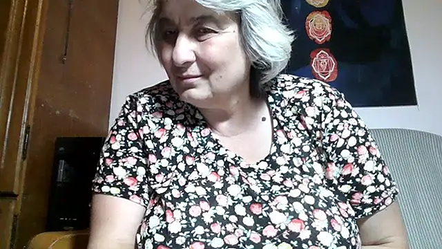 ExquisiteMature webcam