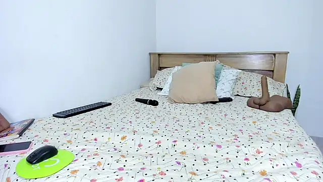 marywhitee__ webcam