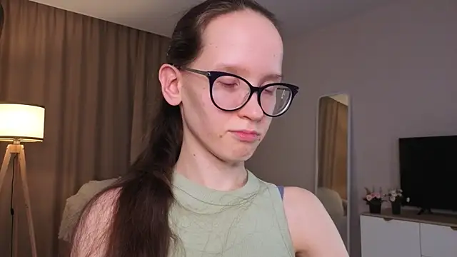 BettyBrowni webcam