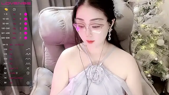 Monica-666888- webcam