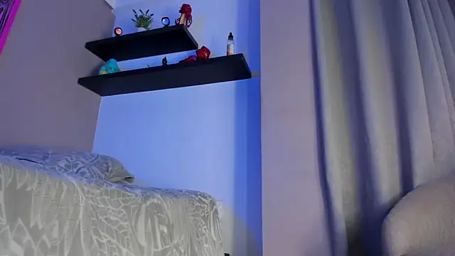 angel_mozz webcam