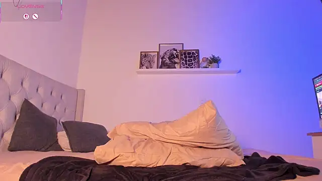 kristal_benet webcam