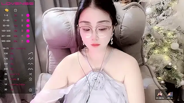 Monica-666888- webcam
