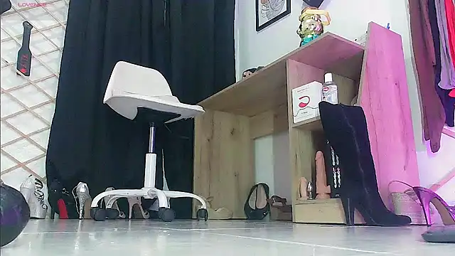 myla_sarah webcam