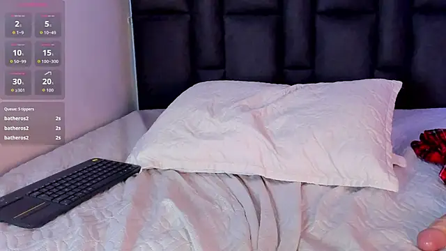 maddy__howard webcam