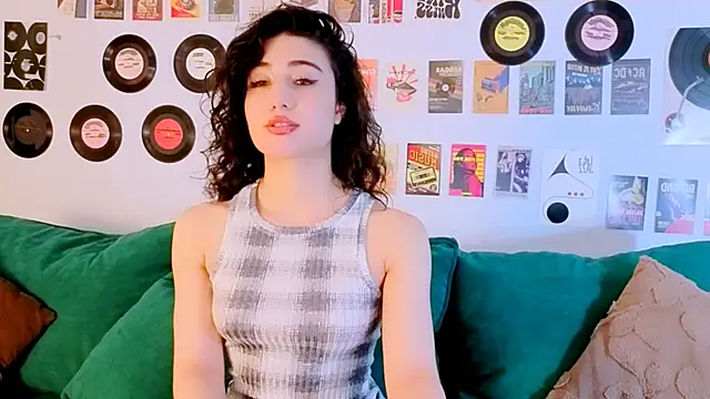 Maya_Rogerss webcam