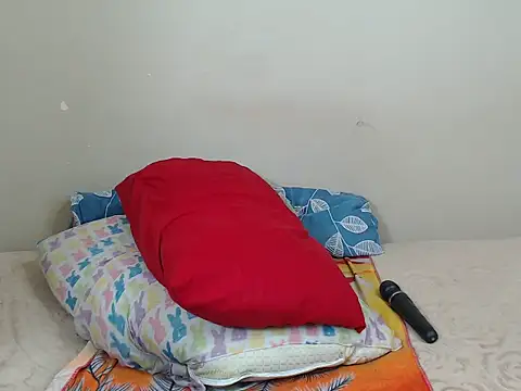 BadGirlMona webcam