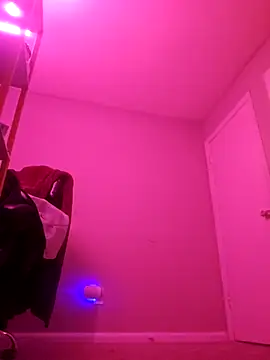 oliviaprettypussy webcam