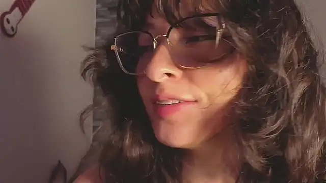 JustClaree webcam