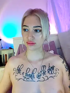 Gina-Lumara webcam