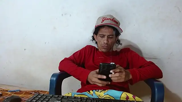 damian_bottom_bigcock webcam