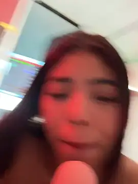KellyOlsenbe webcam