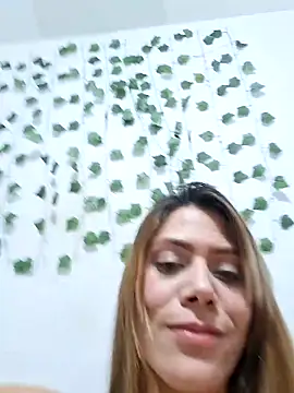 Elianasuarezz webcam