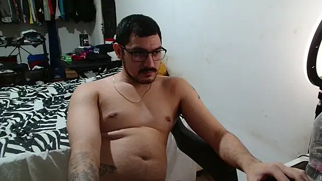 Leonino231 webcam