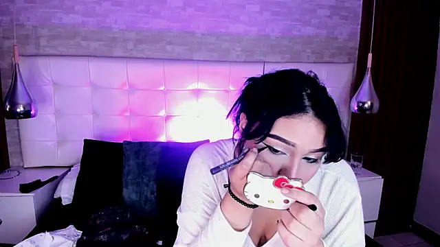 NaomySakura webcam