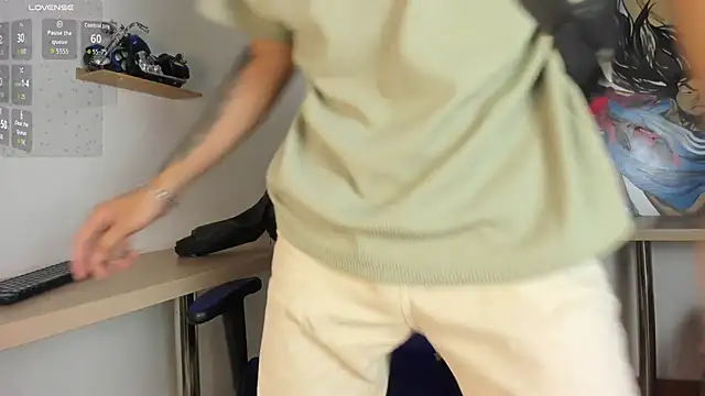 Skinny_Mac webcam