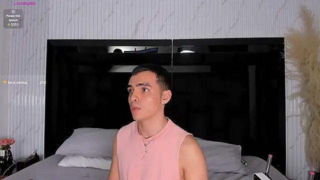 NicoKinggs_ webcam