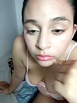 TinyBunnyAli webcam