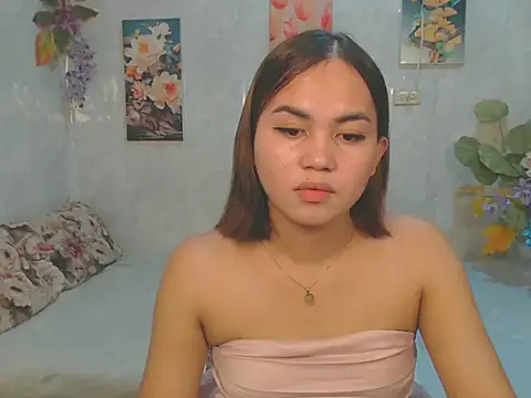 ur_asiankat webcam