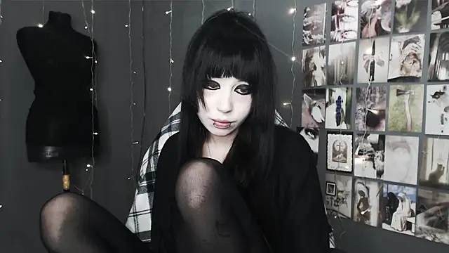 lucy8bit webcam