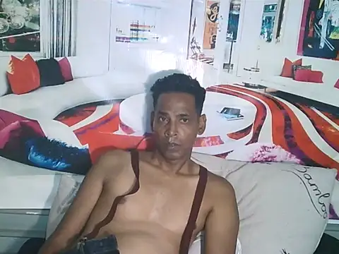 IndianHunk01 webcam