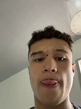 dominik_souza (Ask my age) - Show dick