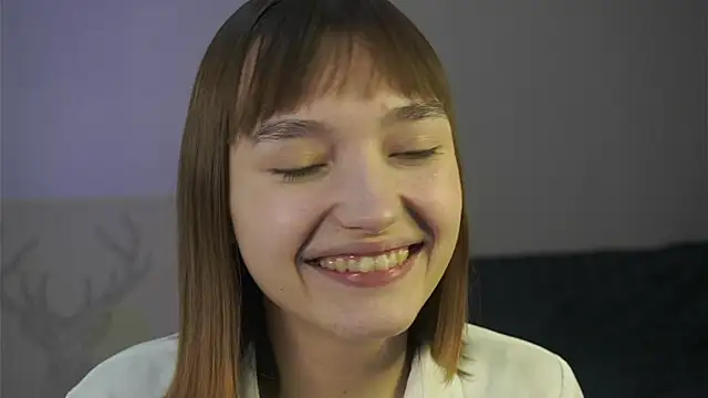 Leyla_crsh webcam