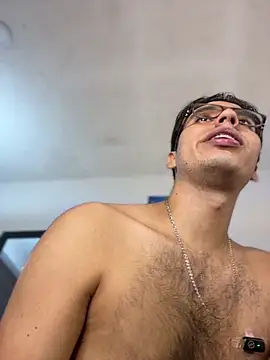 Mia-Valeria- webcam