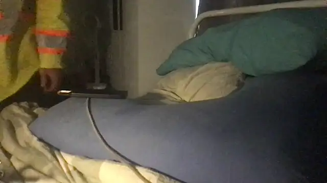 MrBombasticxxx webcam