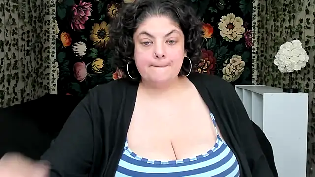 Exxxotic_Melons webcam