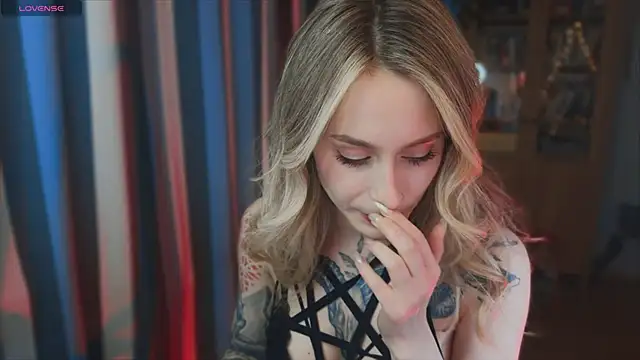 aviva_faith webcam