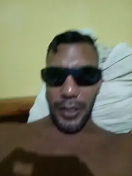UnreadyChutzpa webcam
