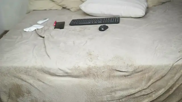 AprilHadid webcam