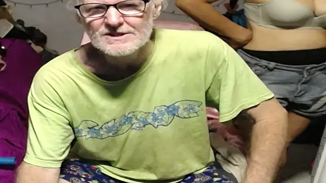1CuteAndSexy69 webcam