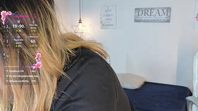 NinaSakura_Eup webcam