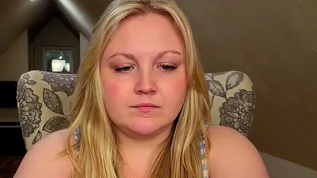phatassblond - PhatAssBlond's free webcam - UK Sex Cams