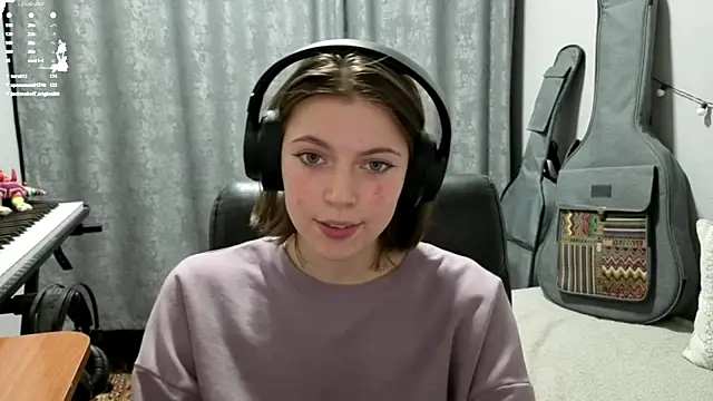 CutieAnny webcam